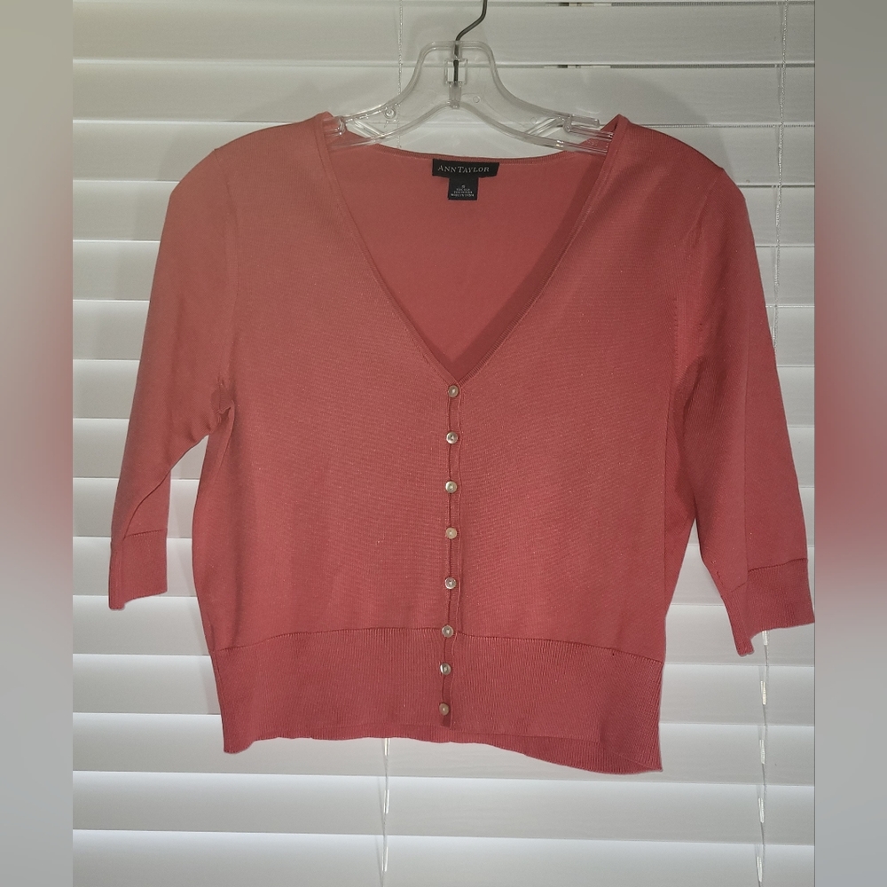 Ann Taylor size small crop top